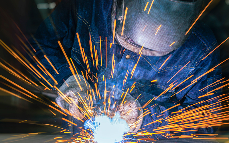Soldadora para la industria automotriz